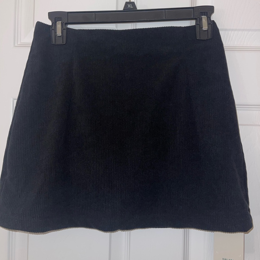 halara black mini skirt S